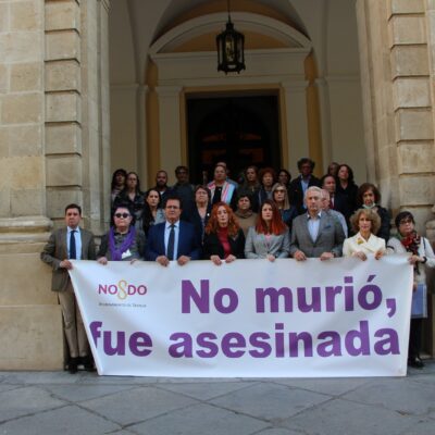 Concentraciones de repulsa en Sevilla, Málaga y varias localidades contra la violencia de Género